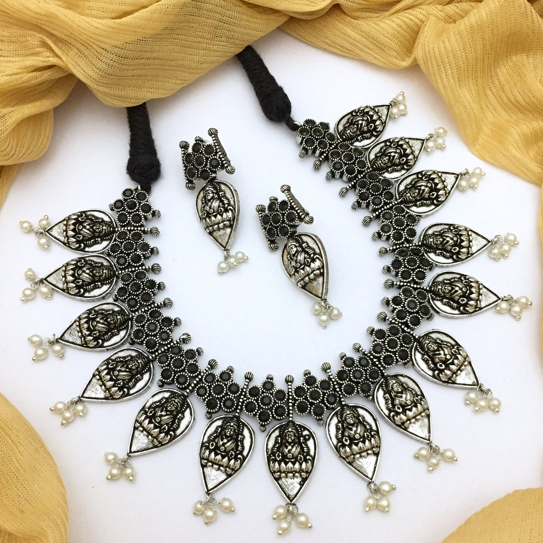 Tilak Lakshmi Oxidised Necklace Set - Kanyaa