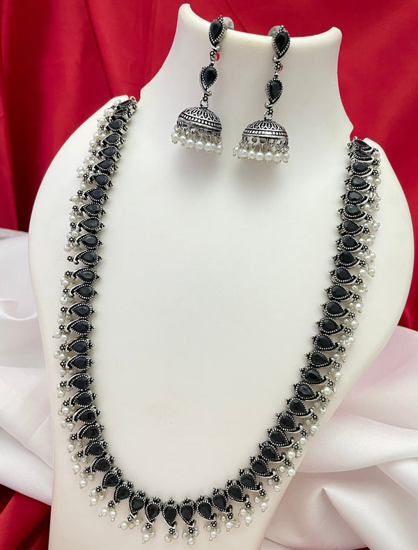 Superb Black Stone Carry Shape Oxidised Haram Set - Kanyaa