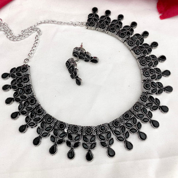 Classic Black Stone Oxidised Necklace Set - Kanyaa