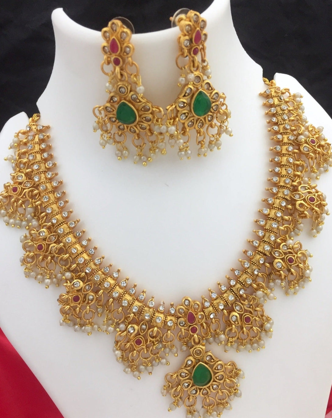 Antique Necklace Set - Kanyaa