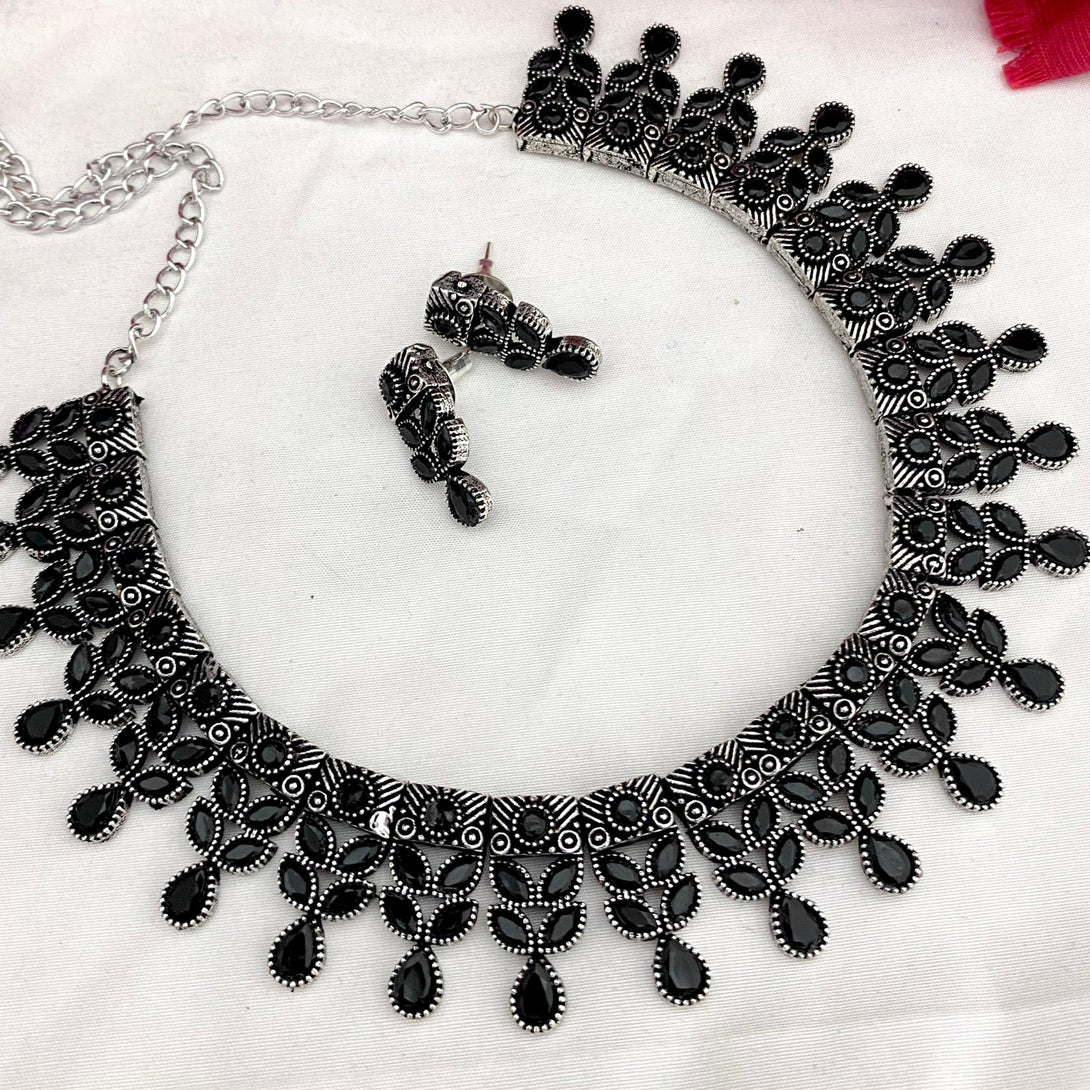 Classic Black Stone Oxidised Necklace Set - Kanyaa